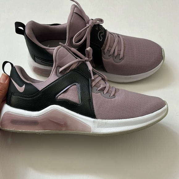 Nike Shoes - Womens Nike AirMax